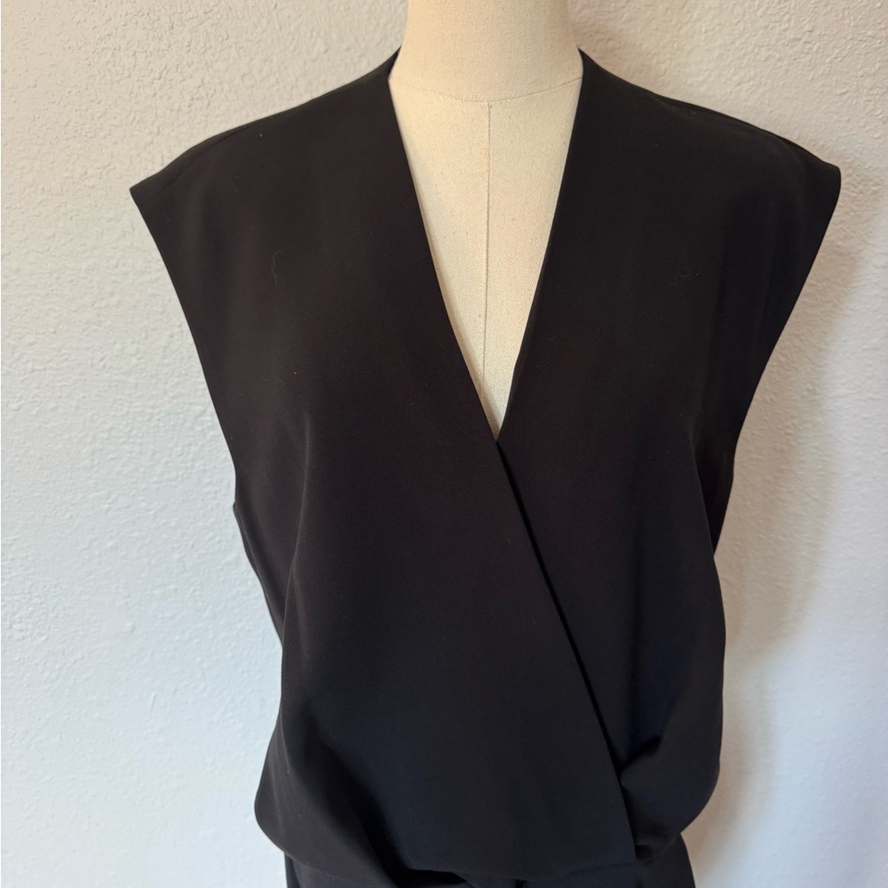 NWOT L'AGENCE Cara Black V-Neck Mini Dress size 10 - Picture 4 of 14